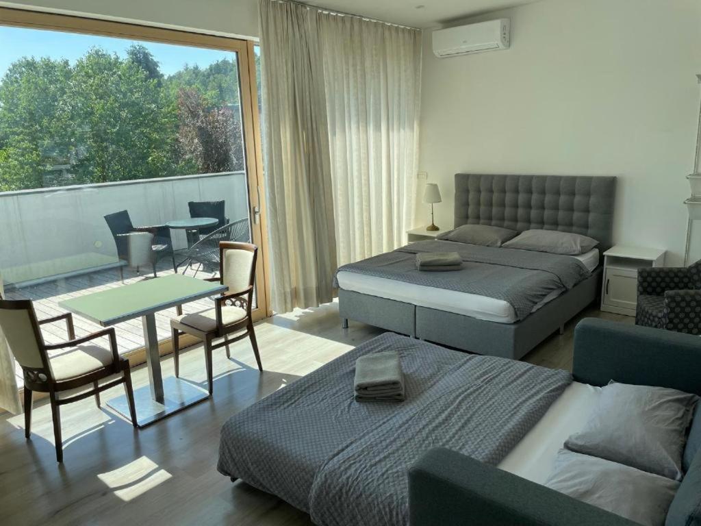 R41 - Tivoli Groundfloor Apartment Lublana Zewnętrze zdjęcie